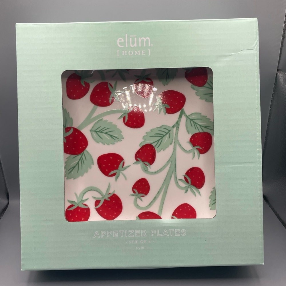 ELUM HOME Summer Strawberry Appetizer Plates 7.5in Set of 4 NEW